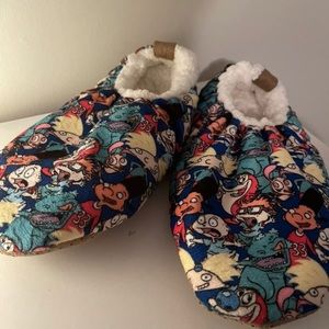 90’s cartoon slippers size 10-11